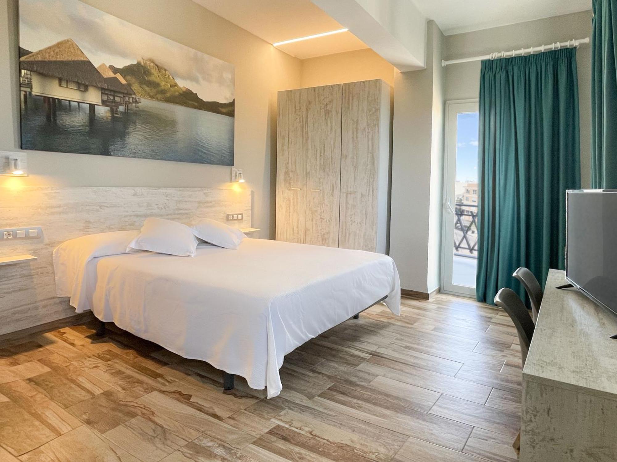 Te Mana Hotel Торребланка Экстерьер фото